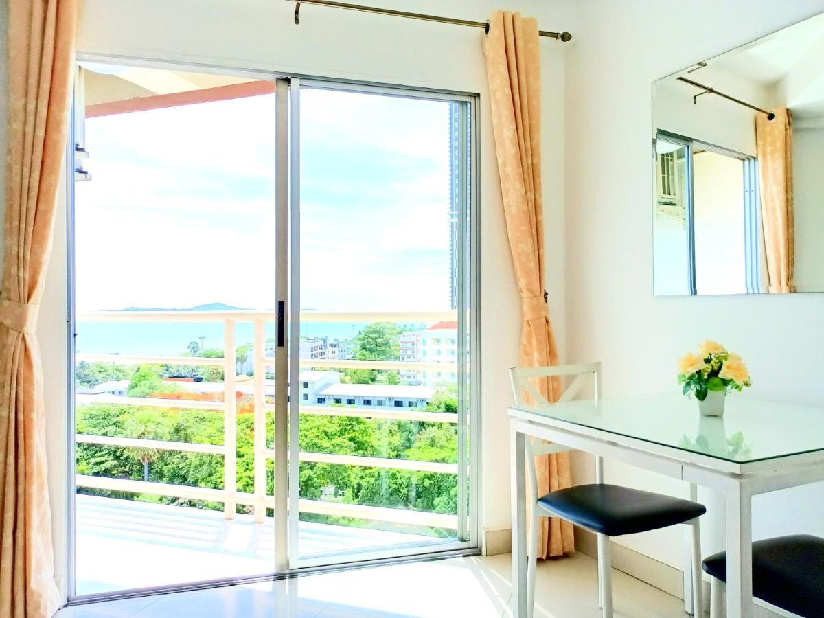 Sea View Beachfront Condos Pattaya Jomtien Beach Exterior photo