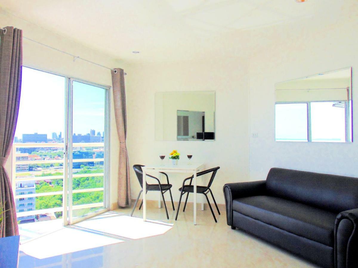 Sea View Beachfront Condos Pattaya Jomtien Beach Exterior photo